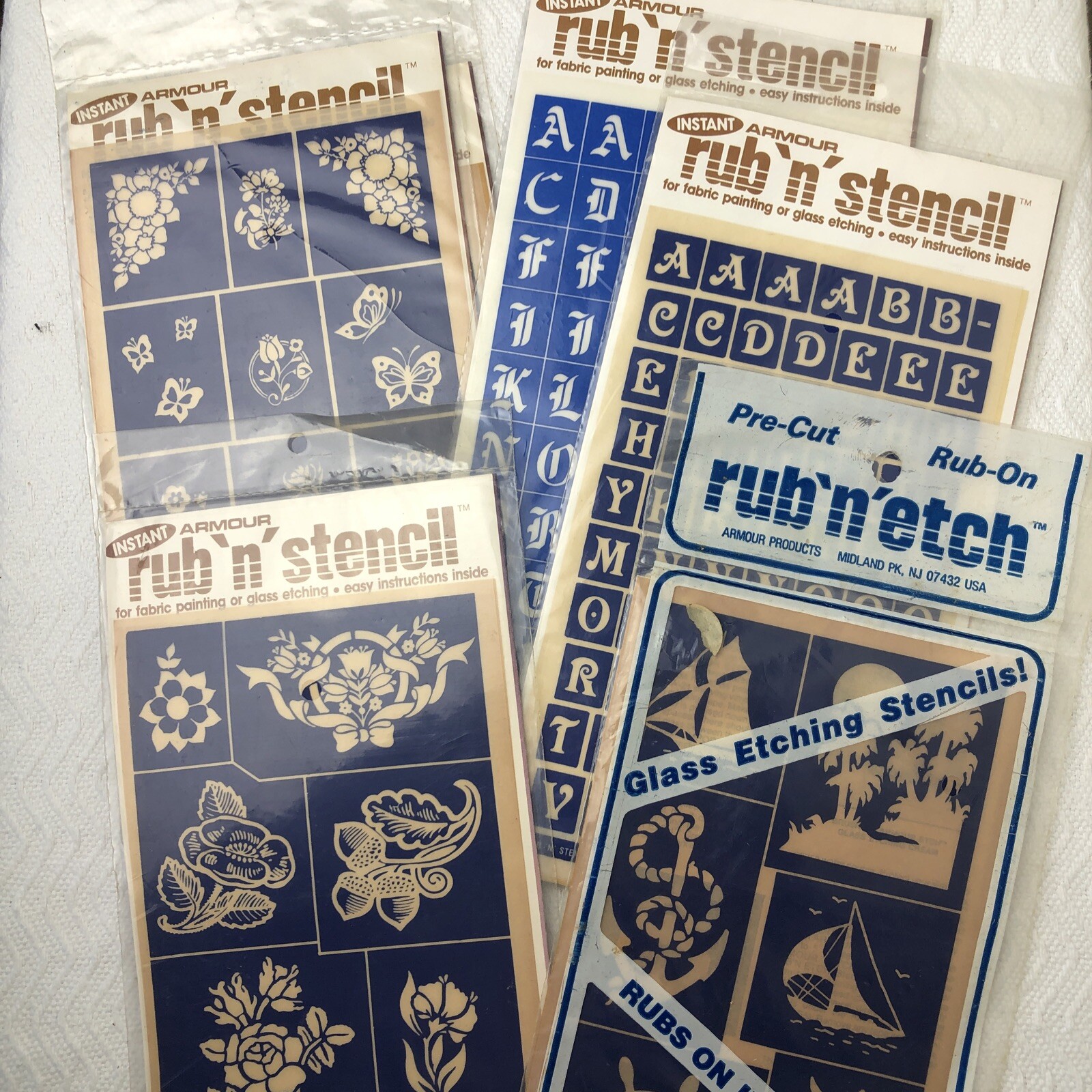6 Vintage Armour Rub ‘n’ Etch Glass Etching & Fabric Paint Stencils 1980 MIX NOS