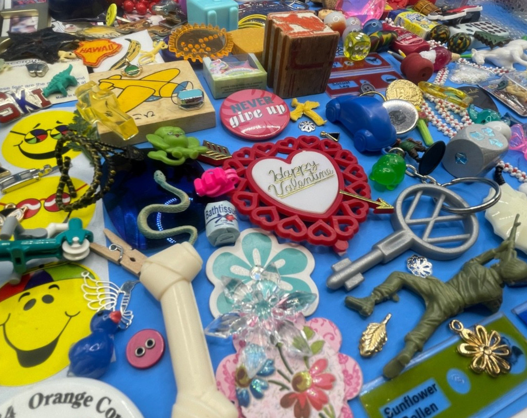 Fun, Quirky, Junk, Found Objects, Mixed AssemblagebCurio Art DIY Lot Trinkets 4B