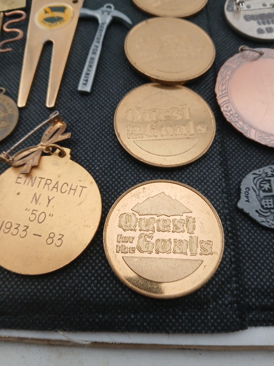LOT OF GRANDPA’S vintage Souvenir coins pins Keychains collection