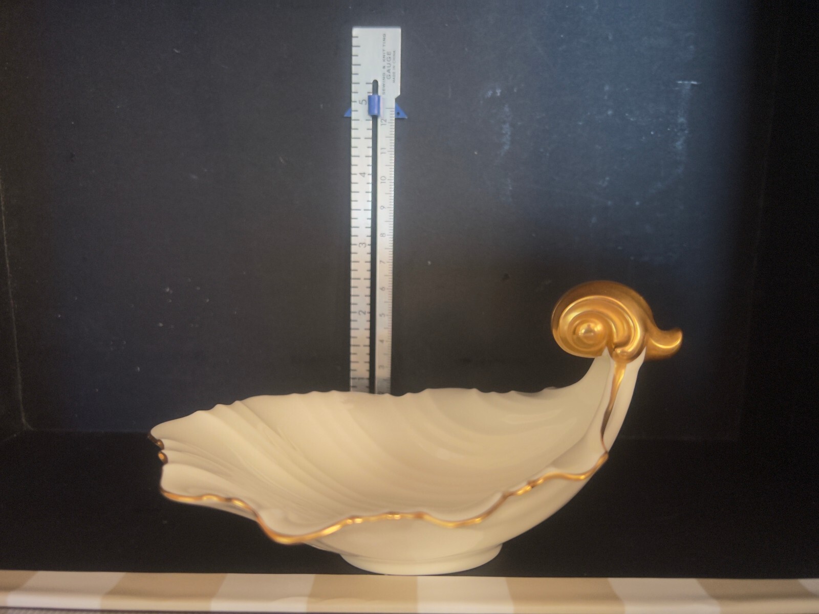 Mikasa 24 Karat Gold Trim Ivory Bone China Decorative Dish