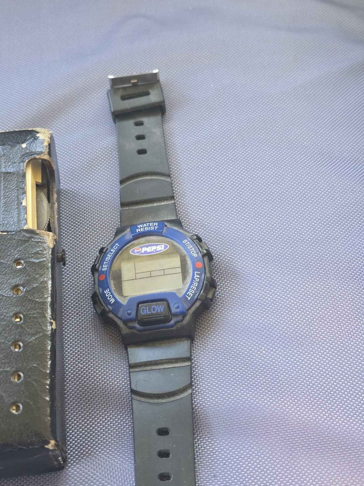 Vintage Junk Drawer Estate Sales Find Lot Watches,lighter & Zenith Transistor #7