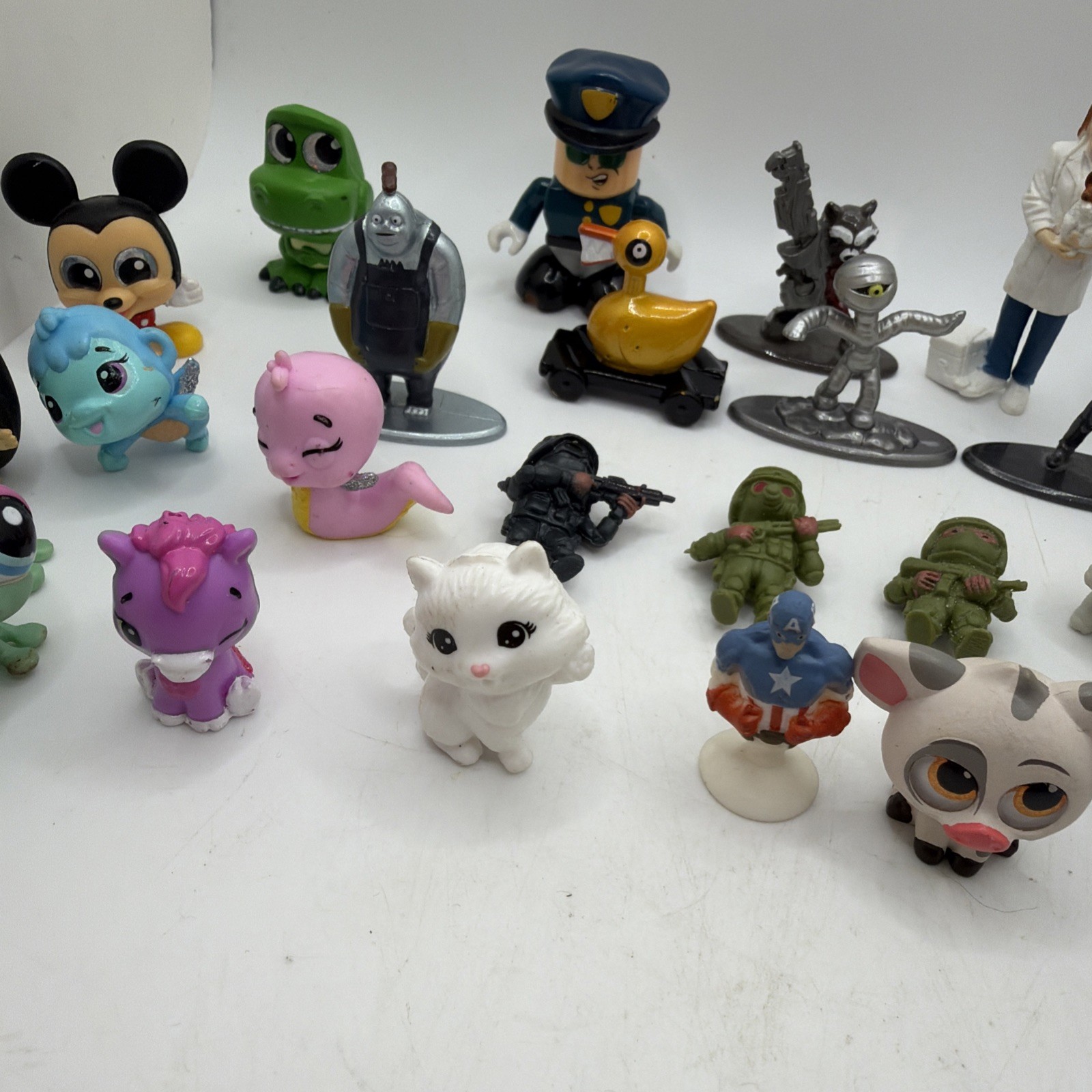 Mixed Lot Junk Drawer Assorted Smalls Toys Trinkets Shelf Disney LPS Metalfigs