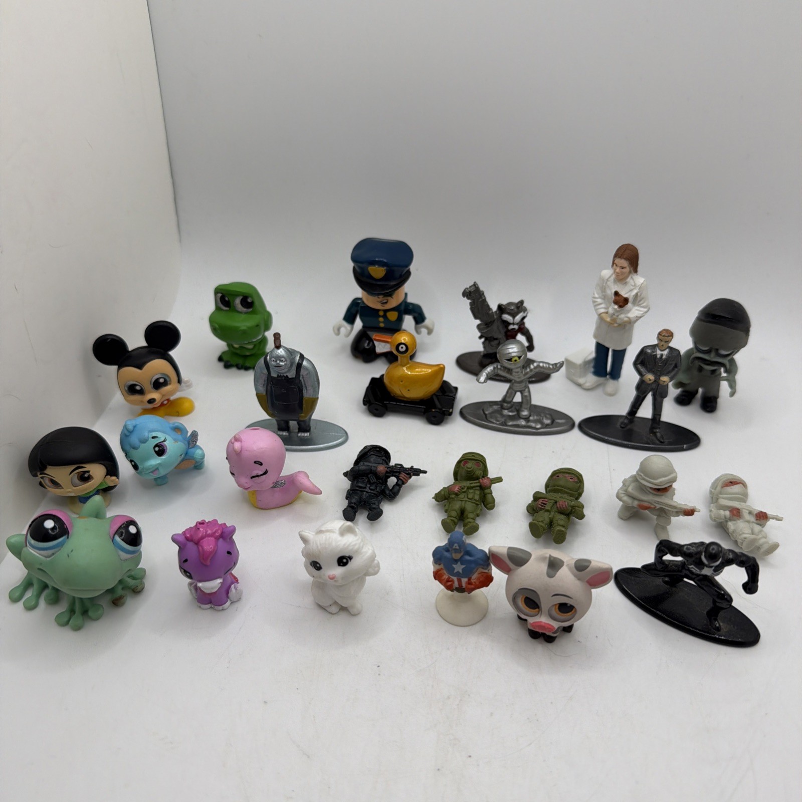 Mixed Lot Junk Drawer Assorted Smalls Toys Trinkets Shelf Disney LPS Metalfigs