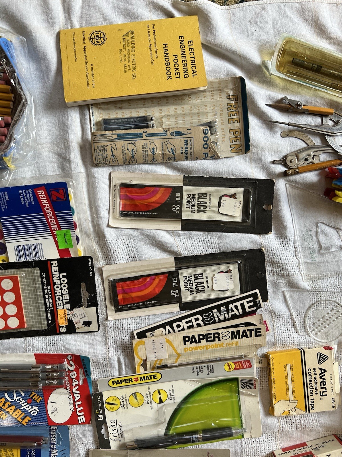 VINTAGE JUNK DRAWER LOT OF Home Office Type Items – 1970’s Tale Look ZOOM IN!!!