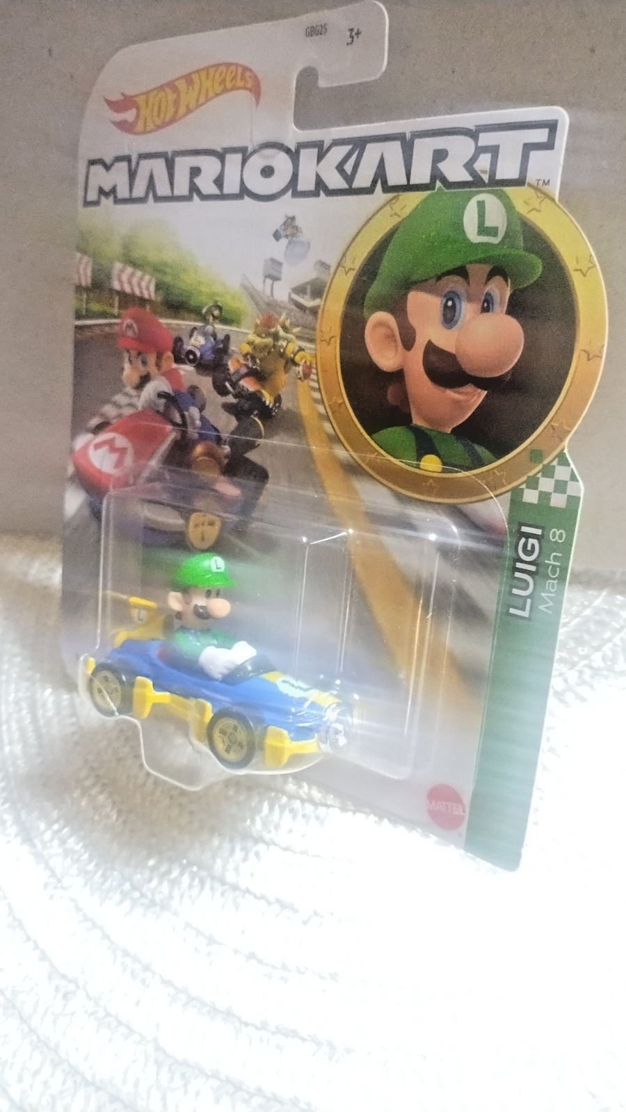 HOT WHEELS MARIOKART LUIGI MACH 8 DIECAST 1:64 SCALE NEW MATTEL