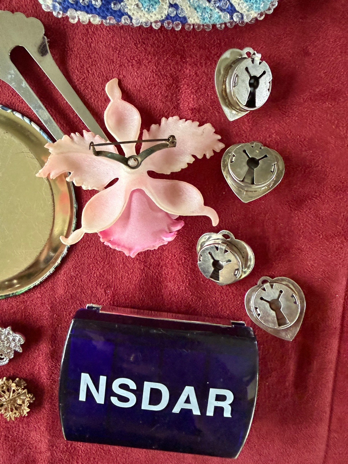 Grandma VTG-Now Junk Drawer Estate Sale Trinket Lot-Cosmetics Gloves Brooch GM5