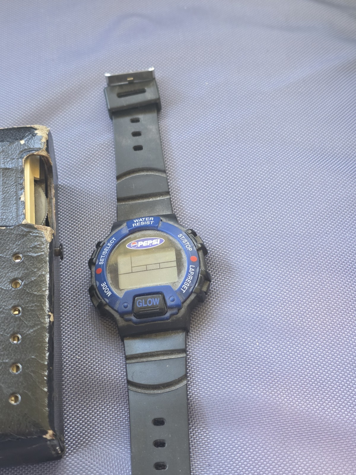 Vintage Junk Drawer Estate Sales Find Lot Watches,lighter & Zenith Transistor #7