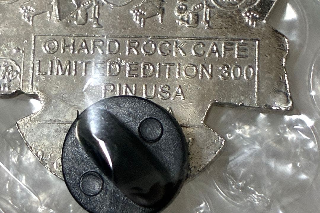Overseas Limited to 300 pieces Mexico Hard Rock Cafe Pin Badge