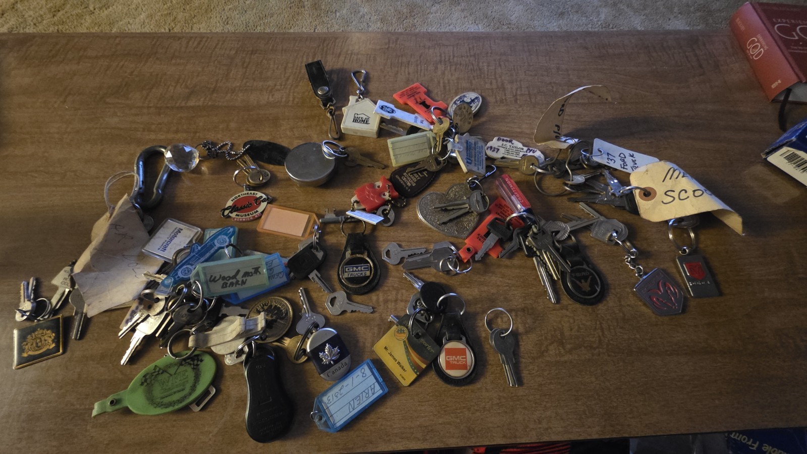 Vintage Key Lot 37 Ford Generators John Deere Multiple Trinkets From Estate…
