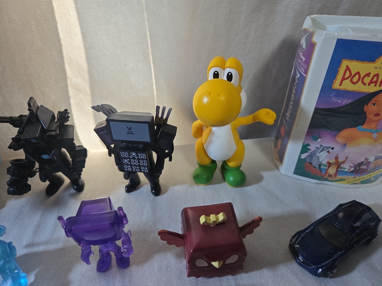 junk drawer lot toys mixed 35 Pieces