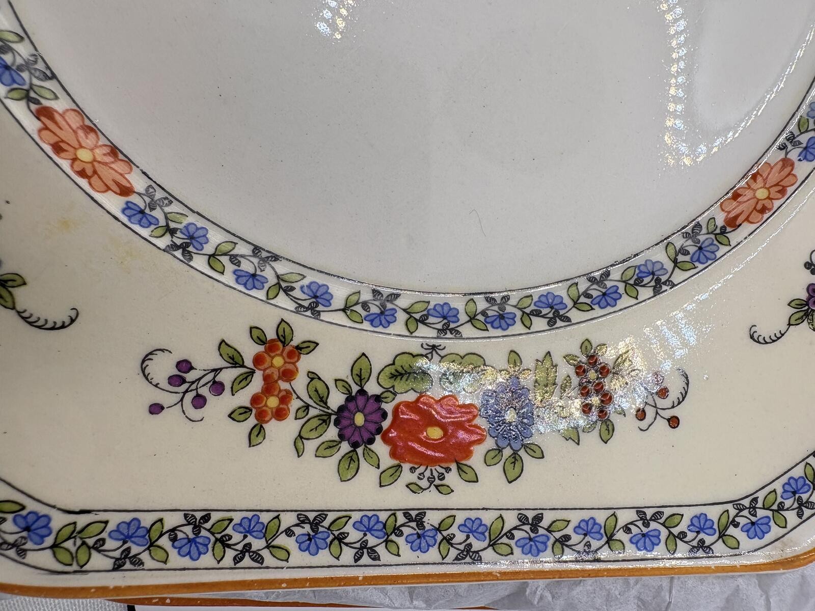 Wedgwood Somerset England 8 Pc Lot Platter 4 Plates 3 Desser