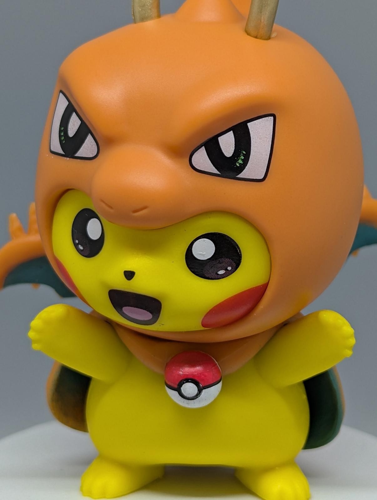 Pikachu x Dragonite POKEMON COSPLAY Collectible Figure