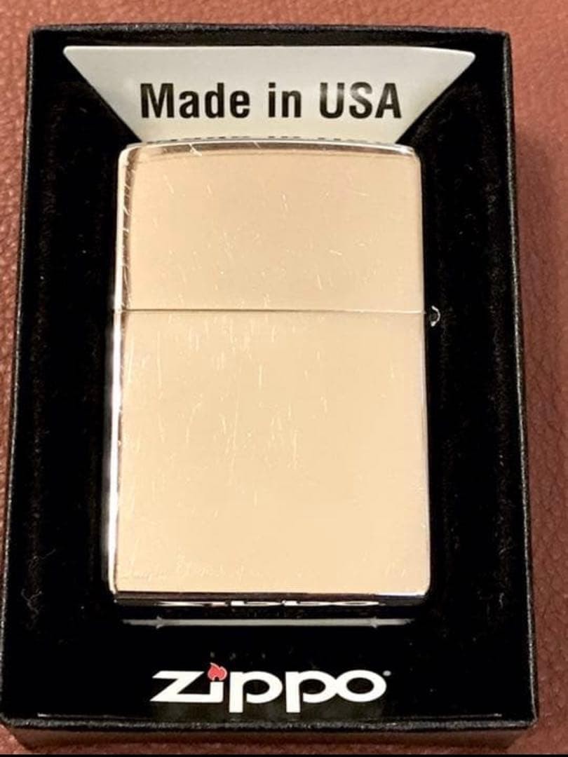 Zippo Classic Car Limited Serial No. Silver wrapped 2001 Good condition
