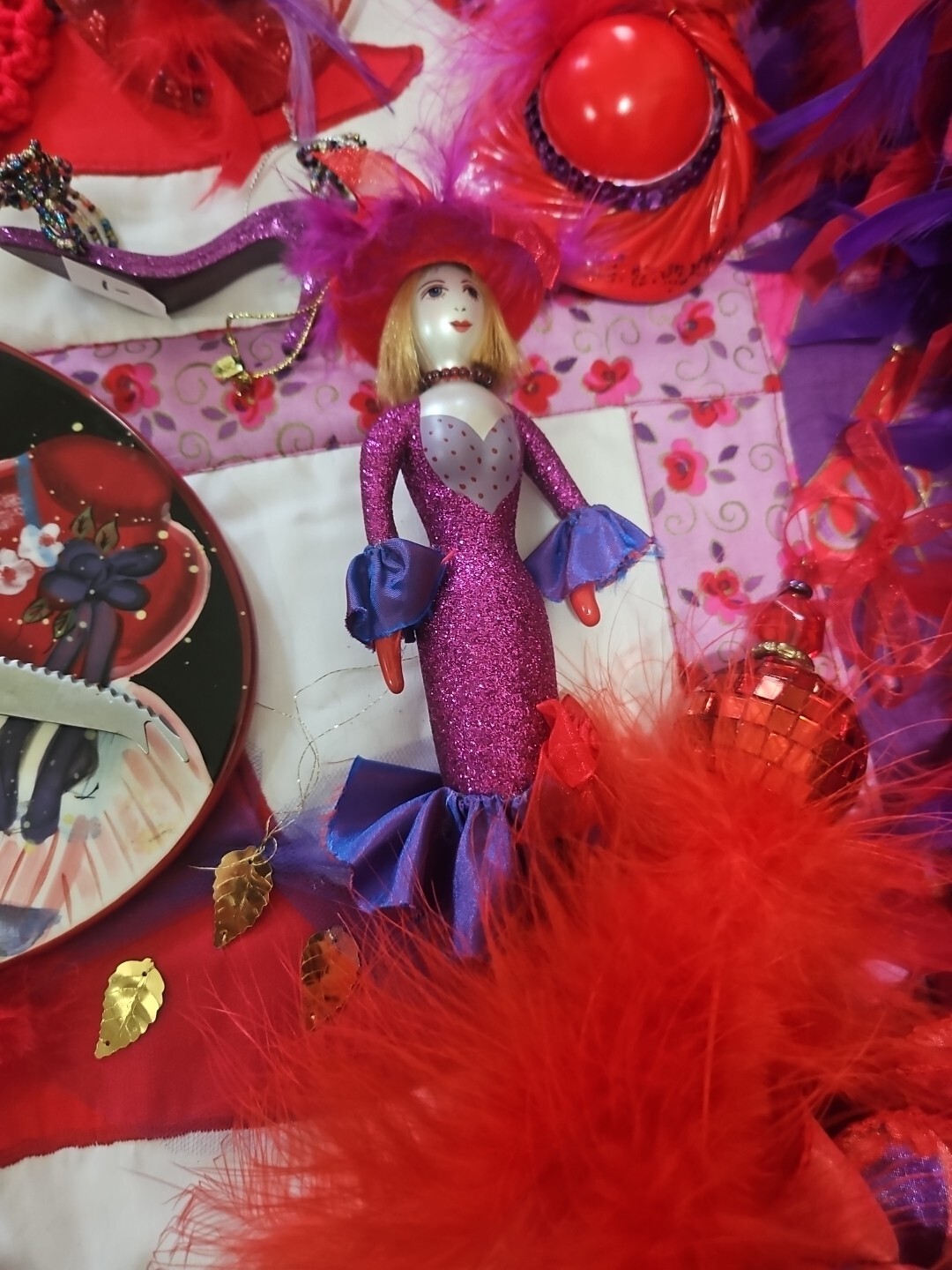 Huge Lot Red Hat Society Jewellry Pins Ornaments Feather Boas Handbags Doll