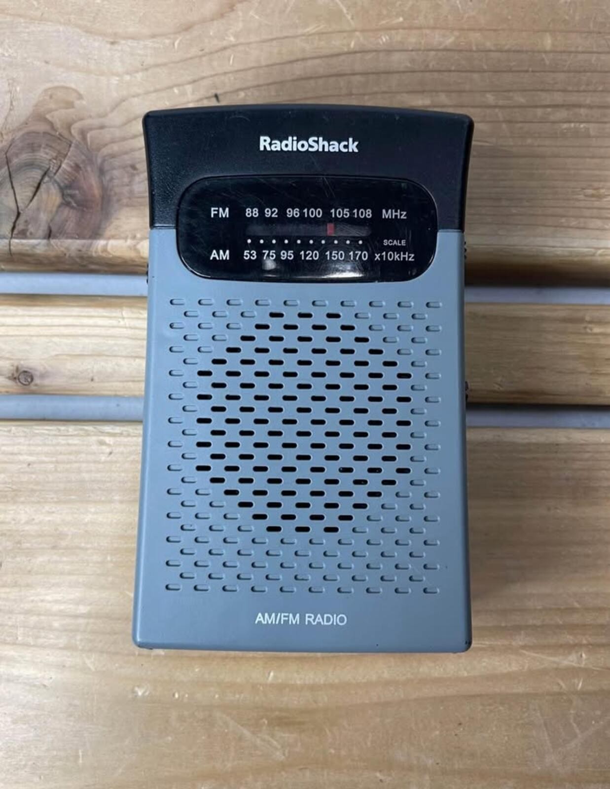 RadioShack AM/FM Pocket Radio 1200586
