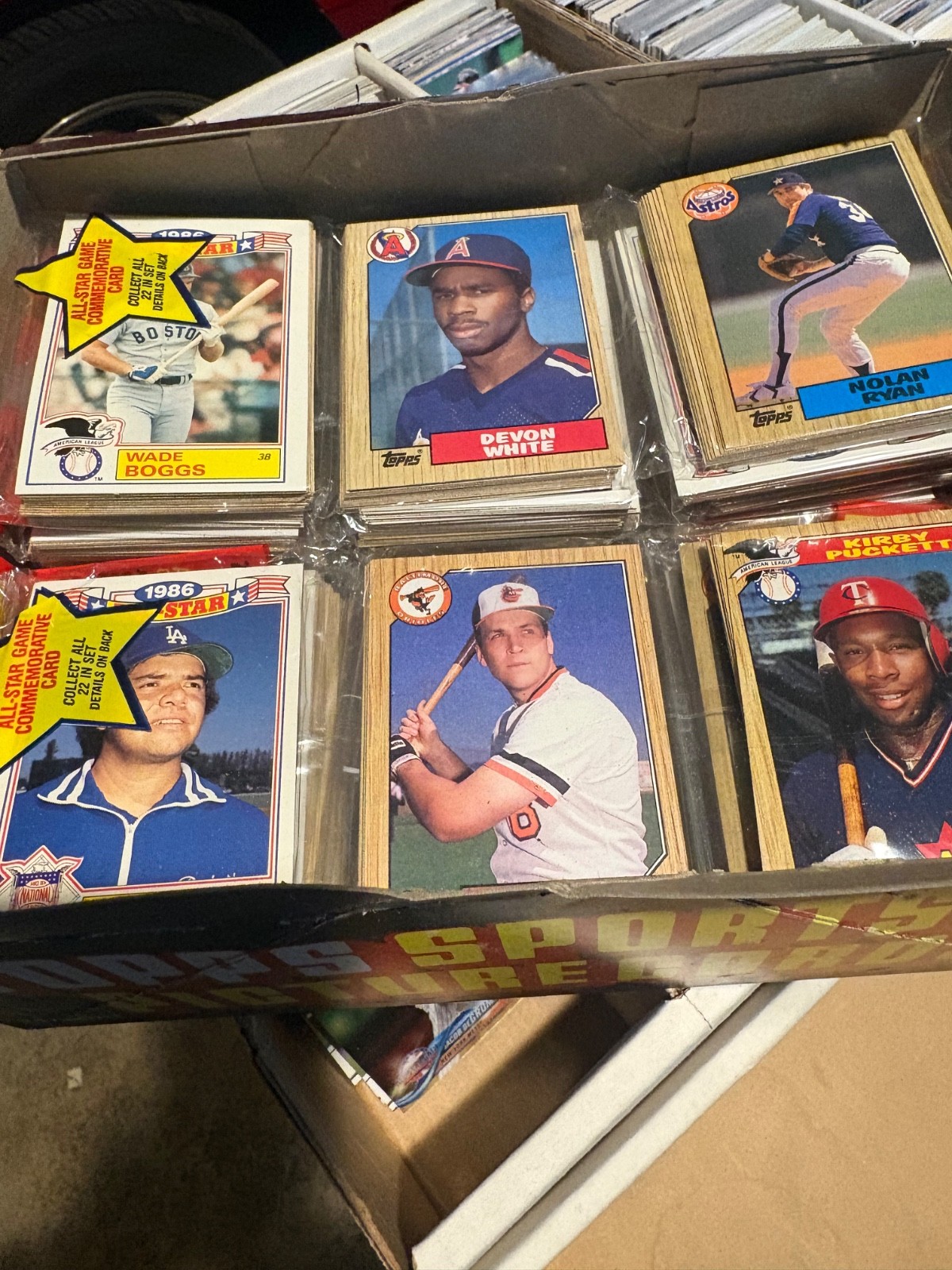 Medium USPS Box Filled With Sportscards! Unopened Packs, Vintage, FREE Mantle!
