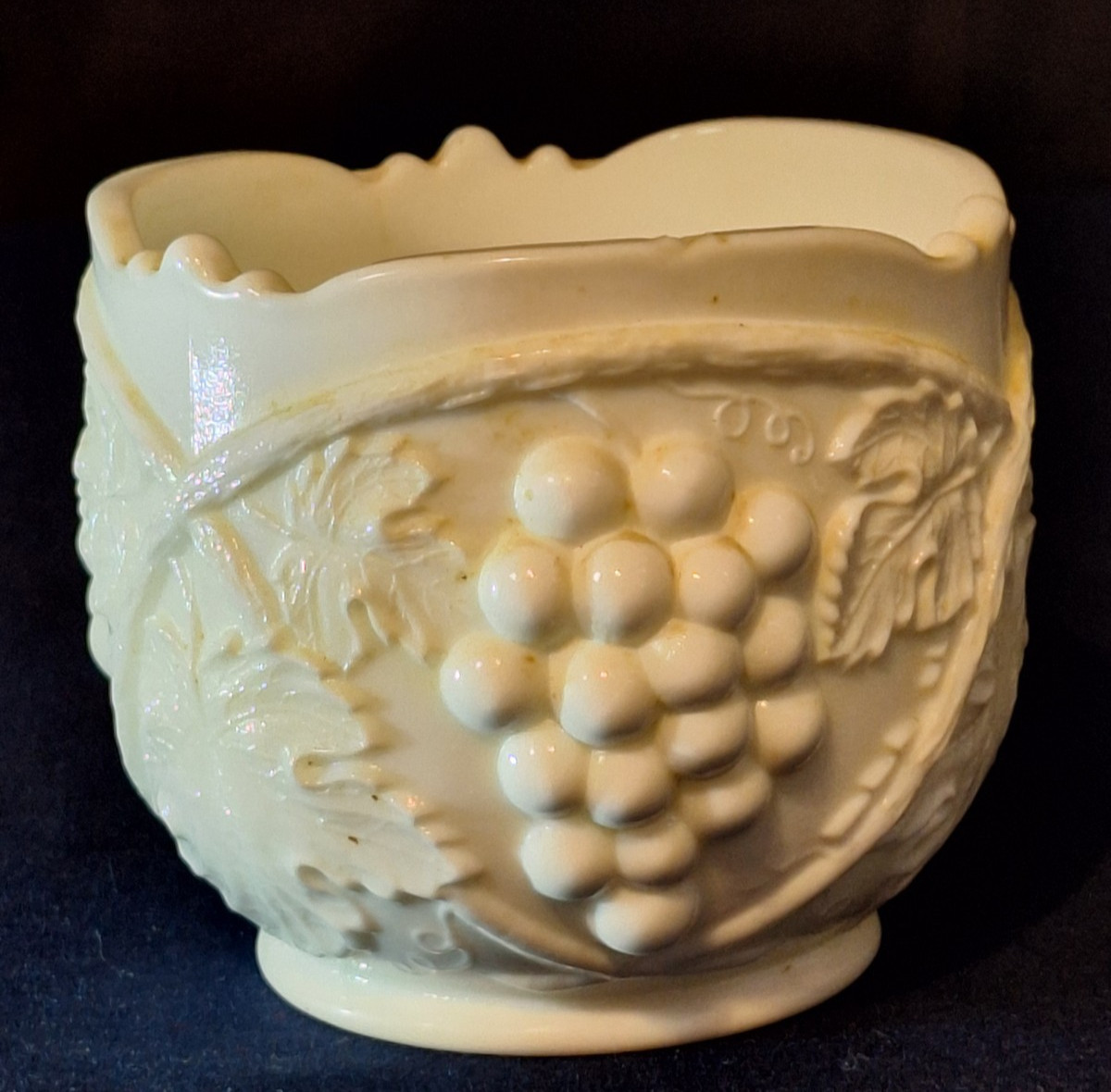 Lot of 14 VTG Ceramic Figurines, Amythyst Art Glass Vase, Lions Club, Bank (#4)