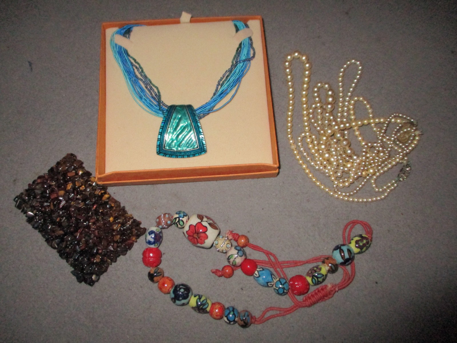 MULTIPLE TIGER’S EYE BRACELATE, NECKLACES INDIA HAND PAINTED, SIMULATED PEARLS