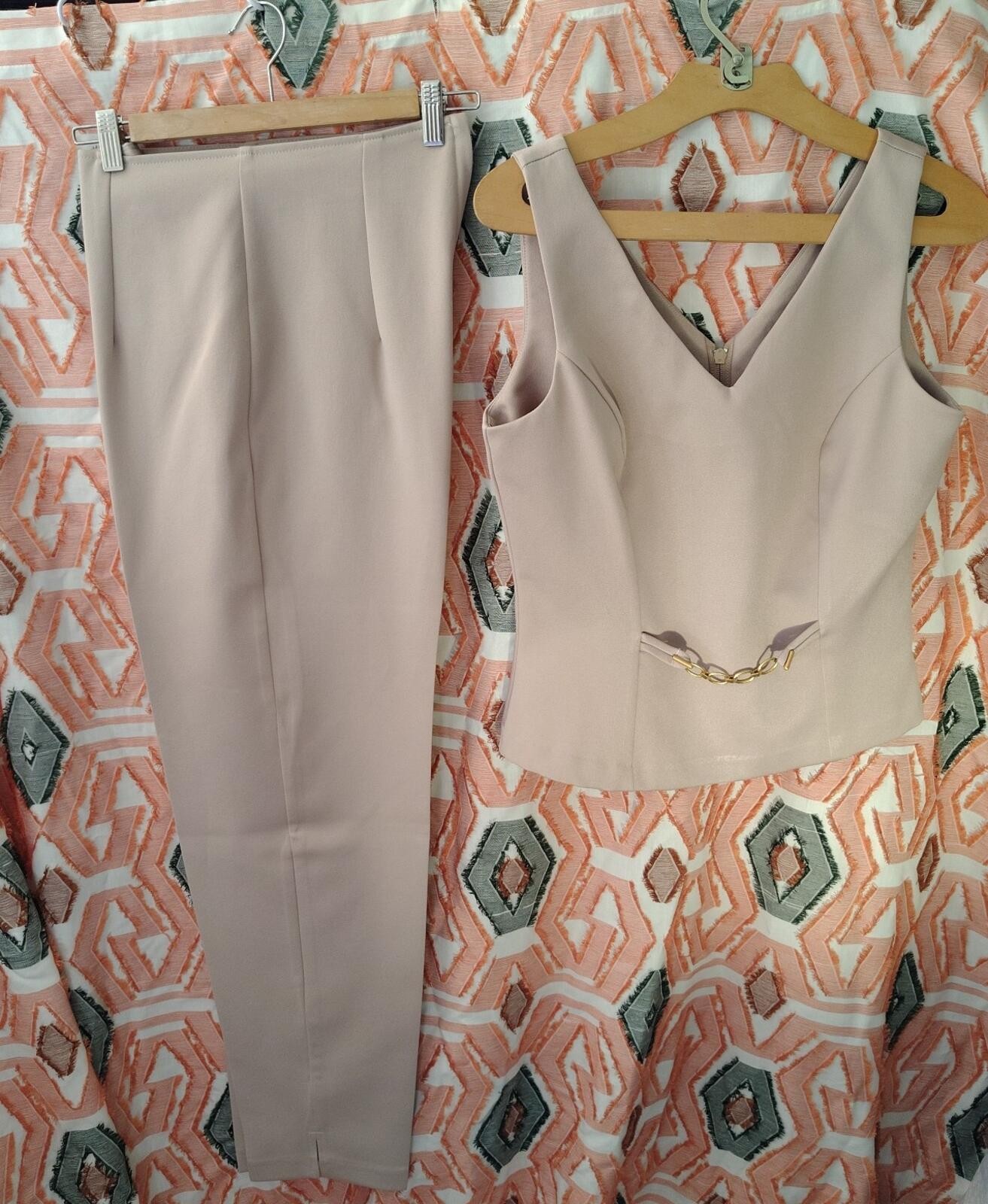XOXO Vintage Y2K Two-Piece Wear to Work Beige Medium