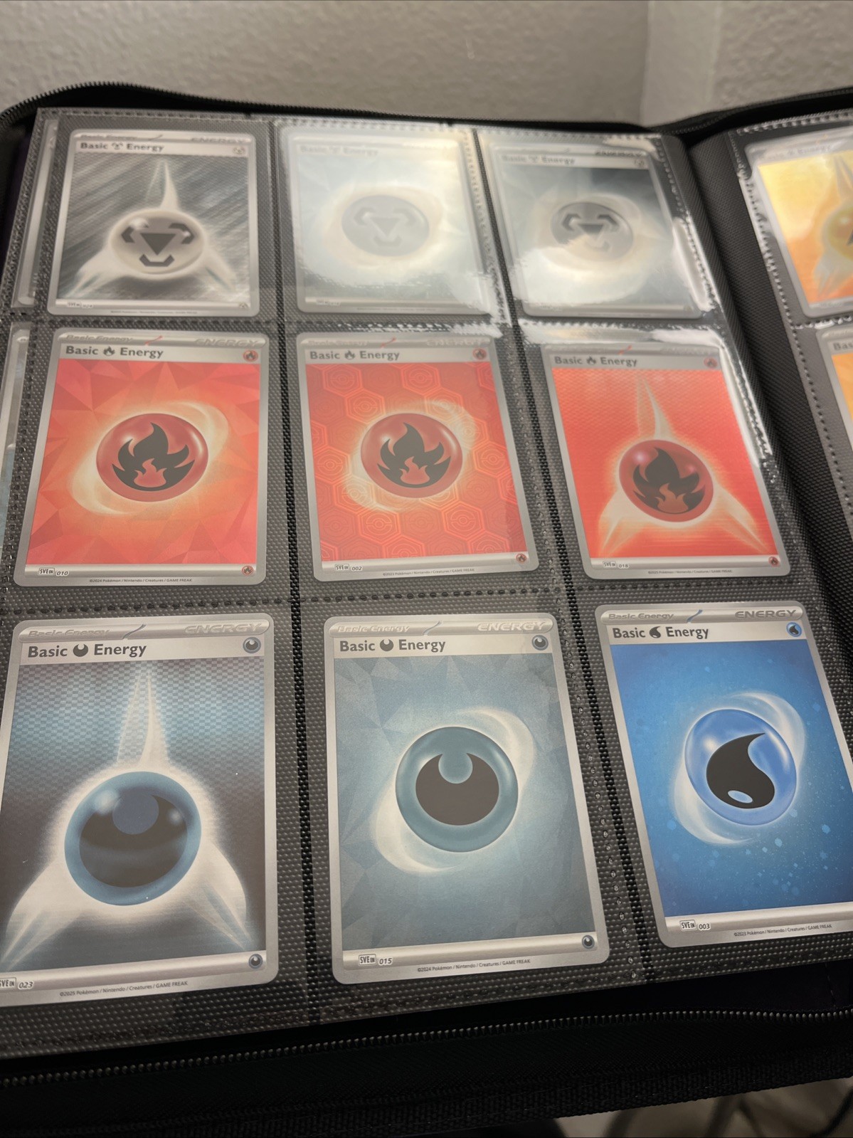 Pokémon Holo Basic Energy Lot Of 18 SV Era