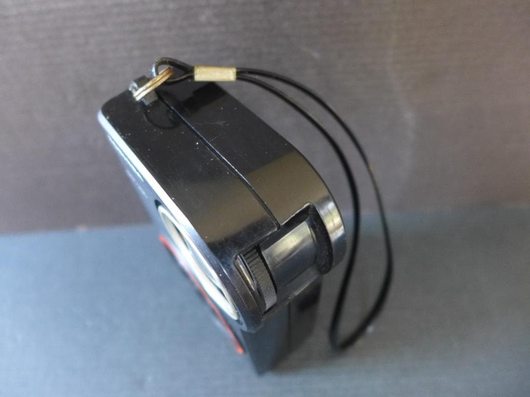 Period item [Good condition/audible item] TOSHIBA Portable AM ​​Radio RP-82