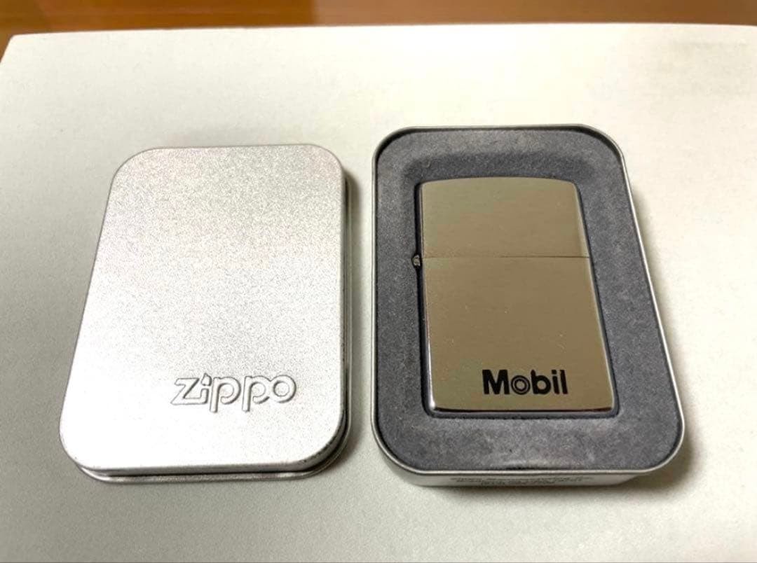 Zippo Mobil Corporation 1982 Rare vintage unused item