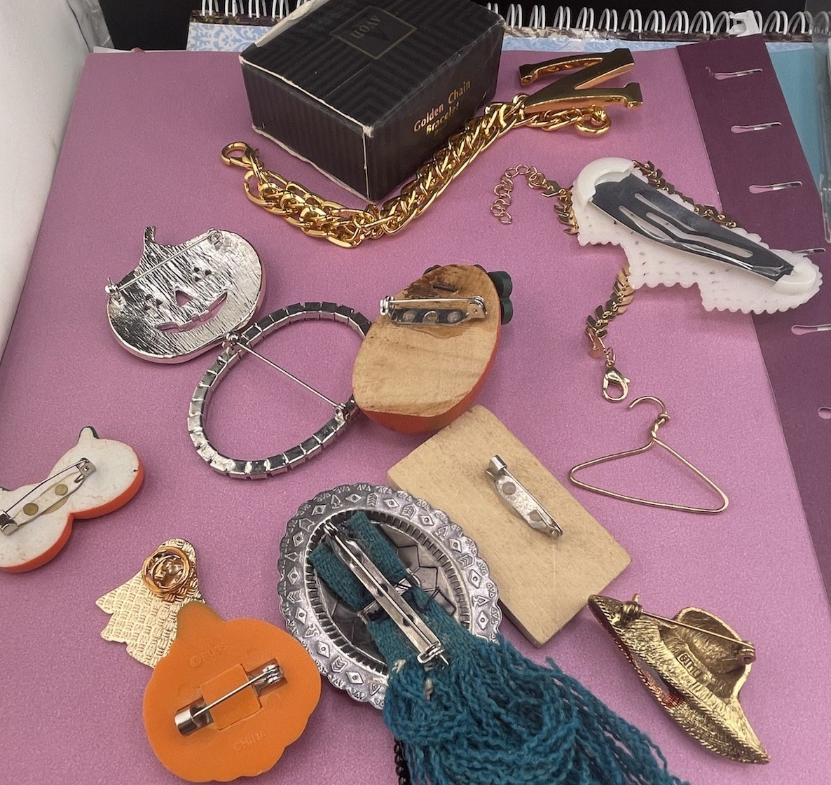 Grandmas Junk Drawer Lot Unusual Items Vintage To Modern Brooch Pin Random