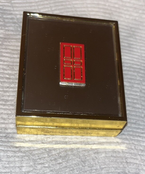 Elizabeth Arden Flawless Finish Sponge-On Cream Makeup 0.8 oz Porcelain Beige 04