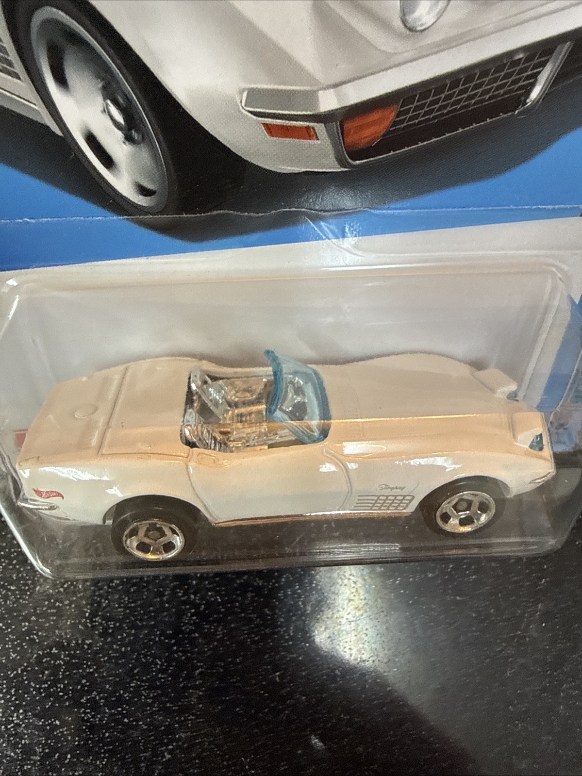 Hot Wheels ’72 Stingray Convertible Factory Fresh #5/10 White Diecast 1:64 Scale