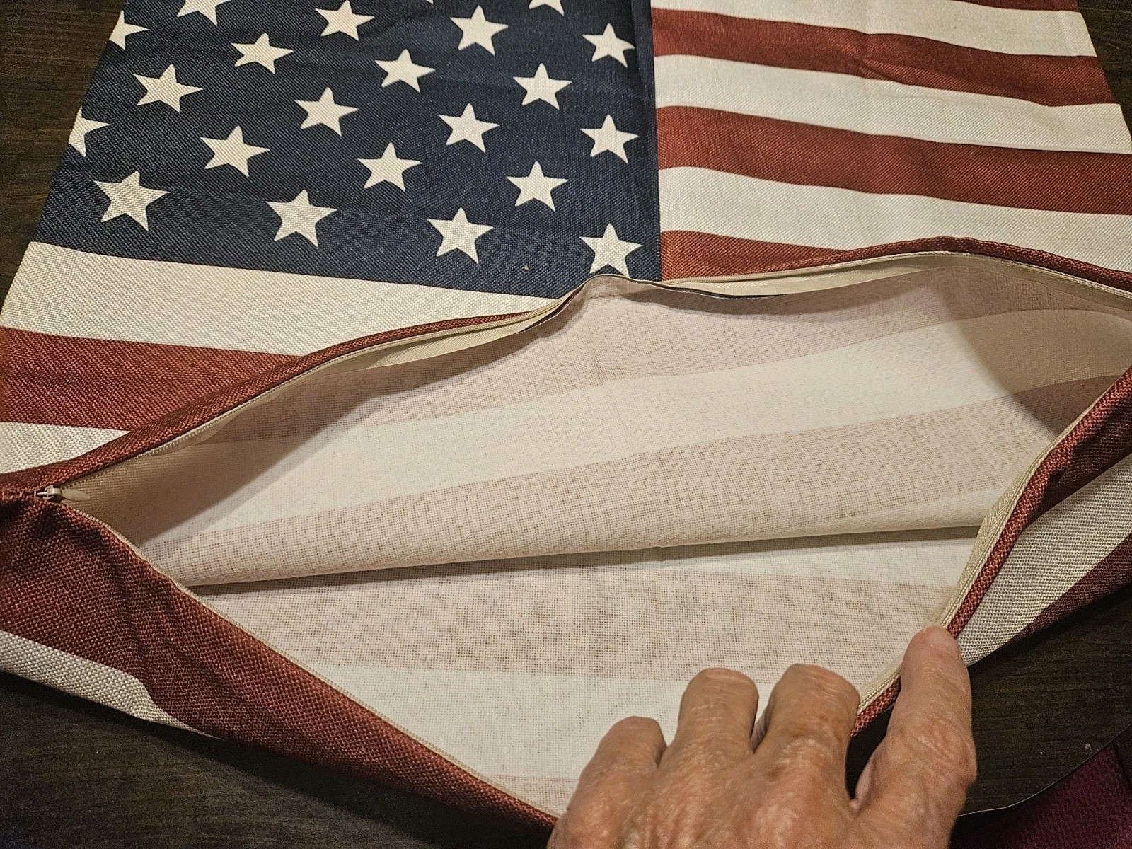 Lot Of 3 USA Flag Items Pillow Cover W/Zipper Fanny Pack Pkg Flags New NT 14966