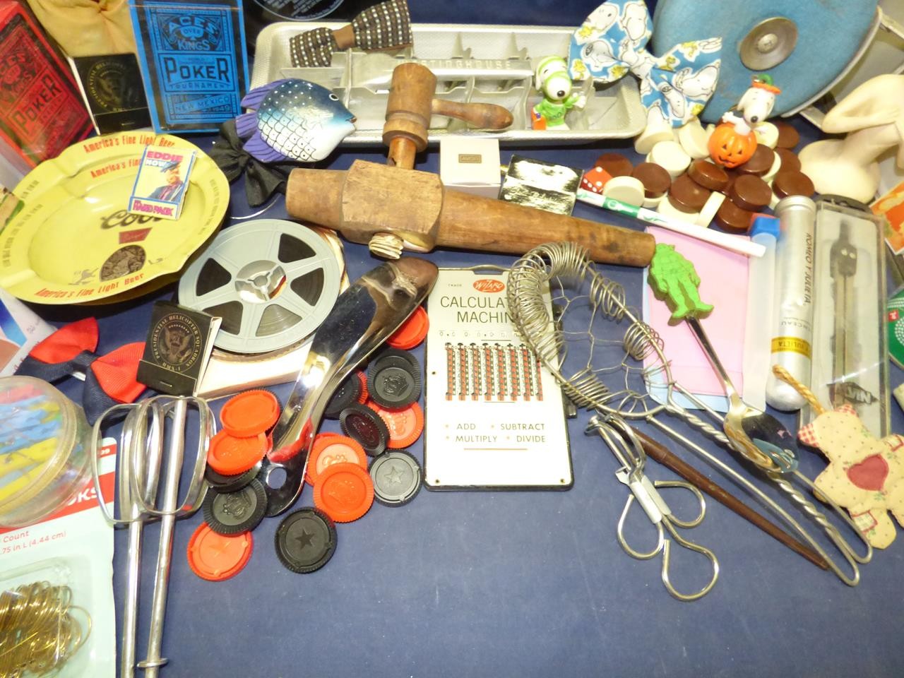 VINTAGE JUNK DRAWER LOT 100+ ITEMS (LOT F)
