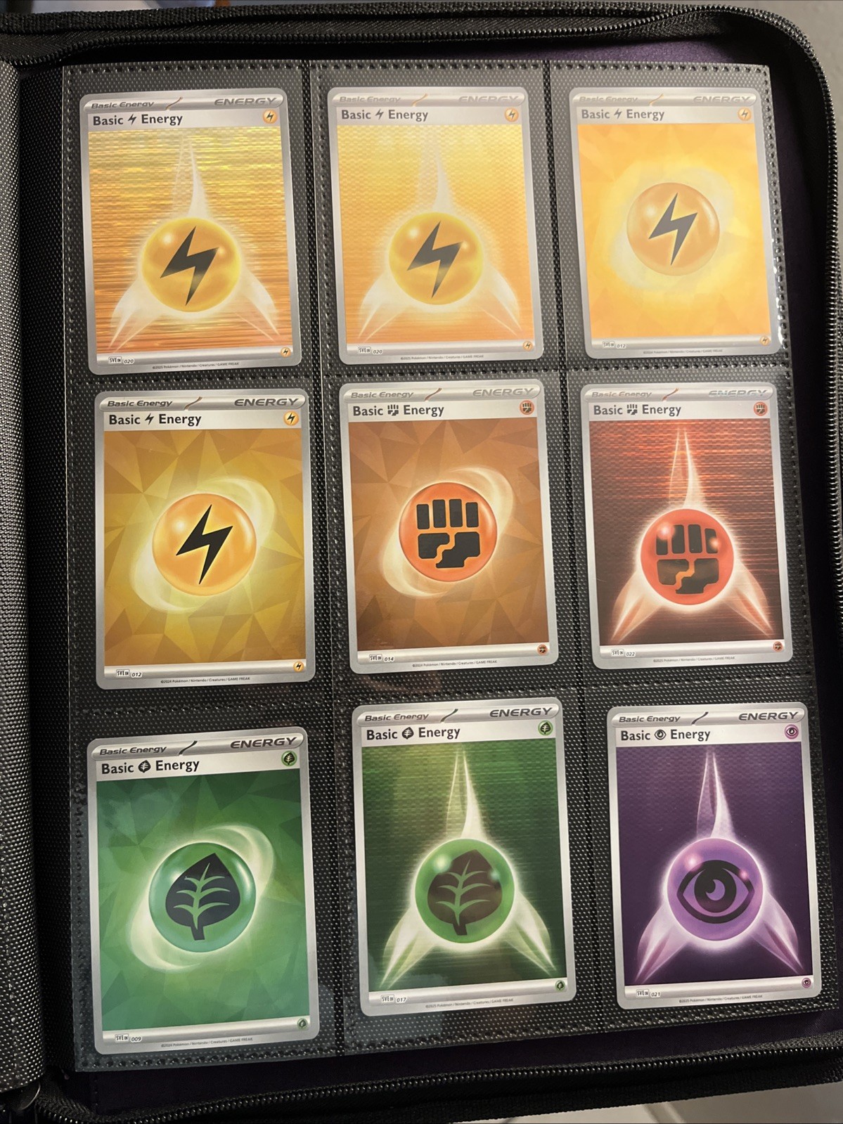 Pokémon Holo Basic Energy Lot Of 18 SV Era