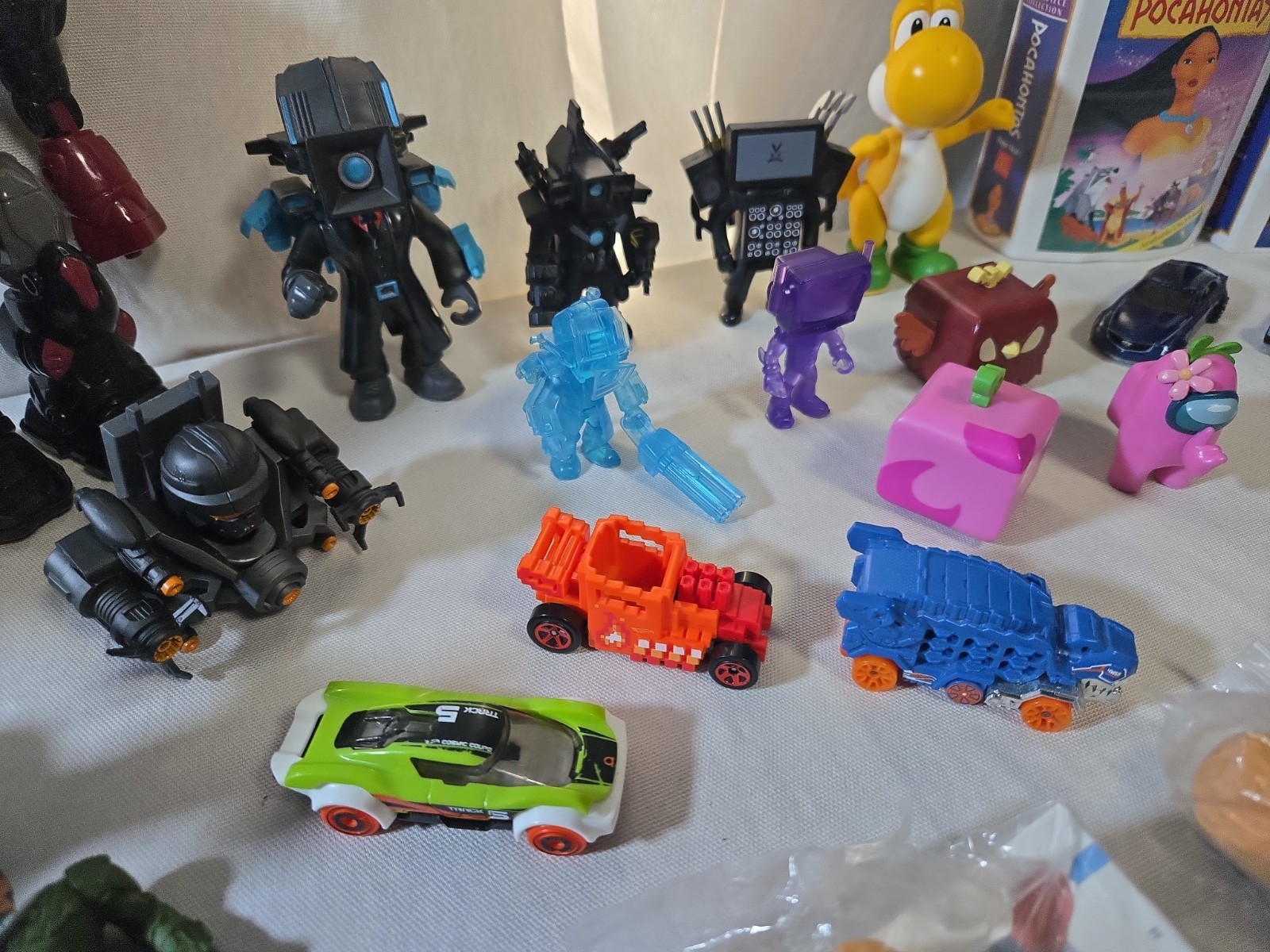 junk drawer lot toys mixed 35 Pieces