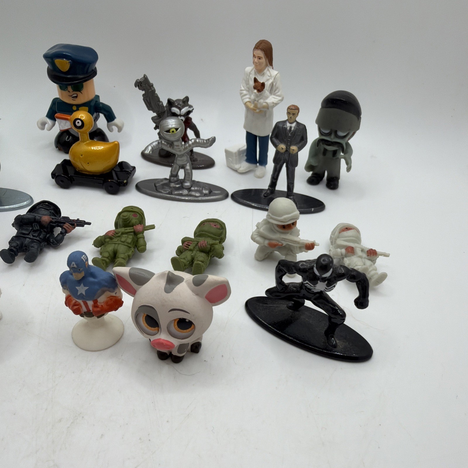 Mixed Lot Junk Drawer Assorted Smalls Toys Trinkets Shelf Disney LPS Metalfigs