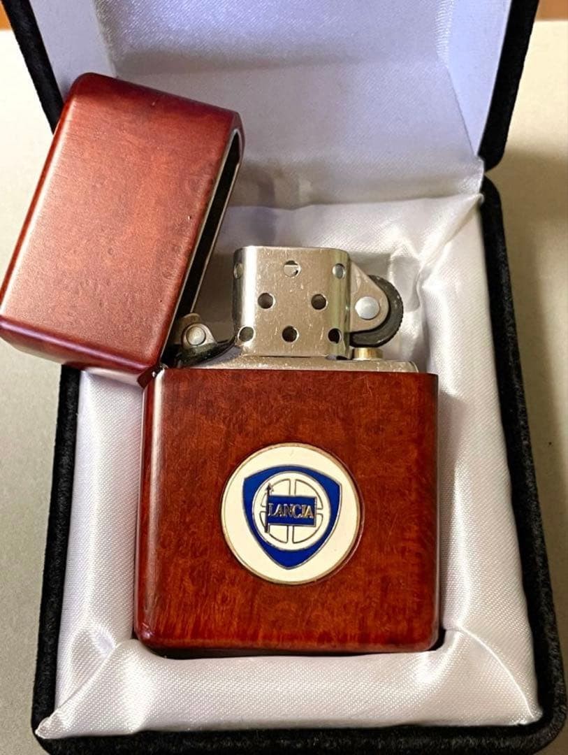 zippo briar wood, launcher metal pasted, made in 1996, unused item