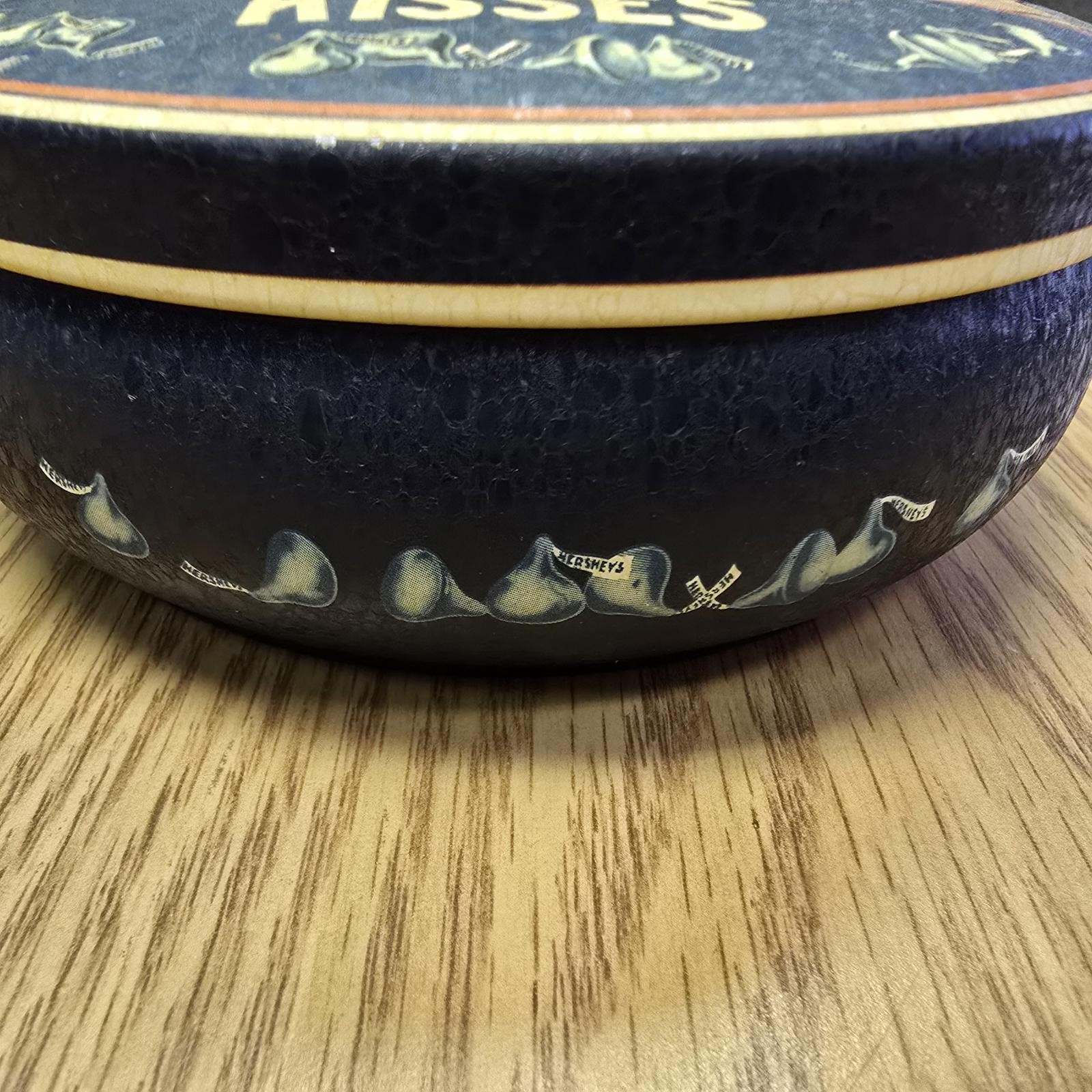 Vintage 1982 Hershey’s Tin – Made in England – Excellent Condition