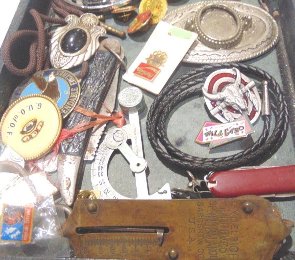 Estate Lot-Vintage Junk Drawer Lot Collectibles-Jewelry,Trinkets,Coins, bulk#3EE