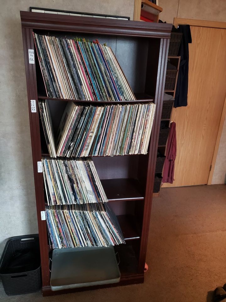 4000 RECORDS ALBUMS LOT (1/2 ROCK/POP/jazz, blues, r&b, soul) & (3/8 country)