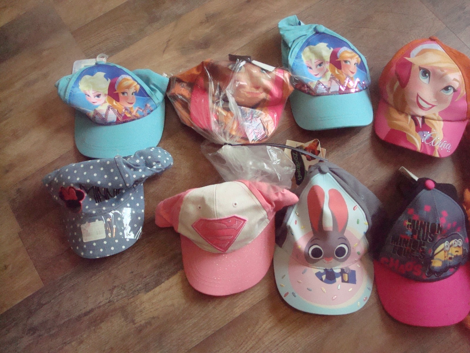 12HATS girls kids disney dc marvel WHOLESALE LOT HATS 00S Y2K VINTAGE
