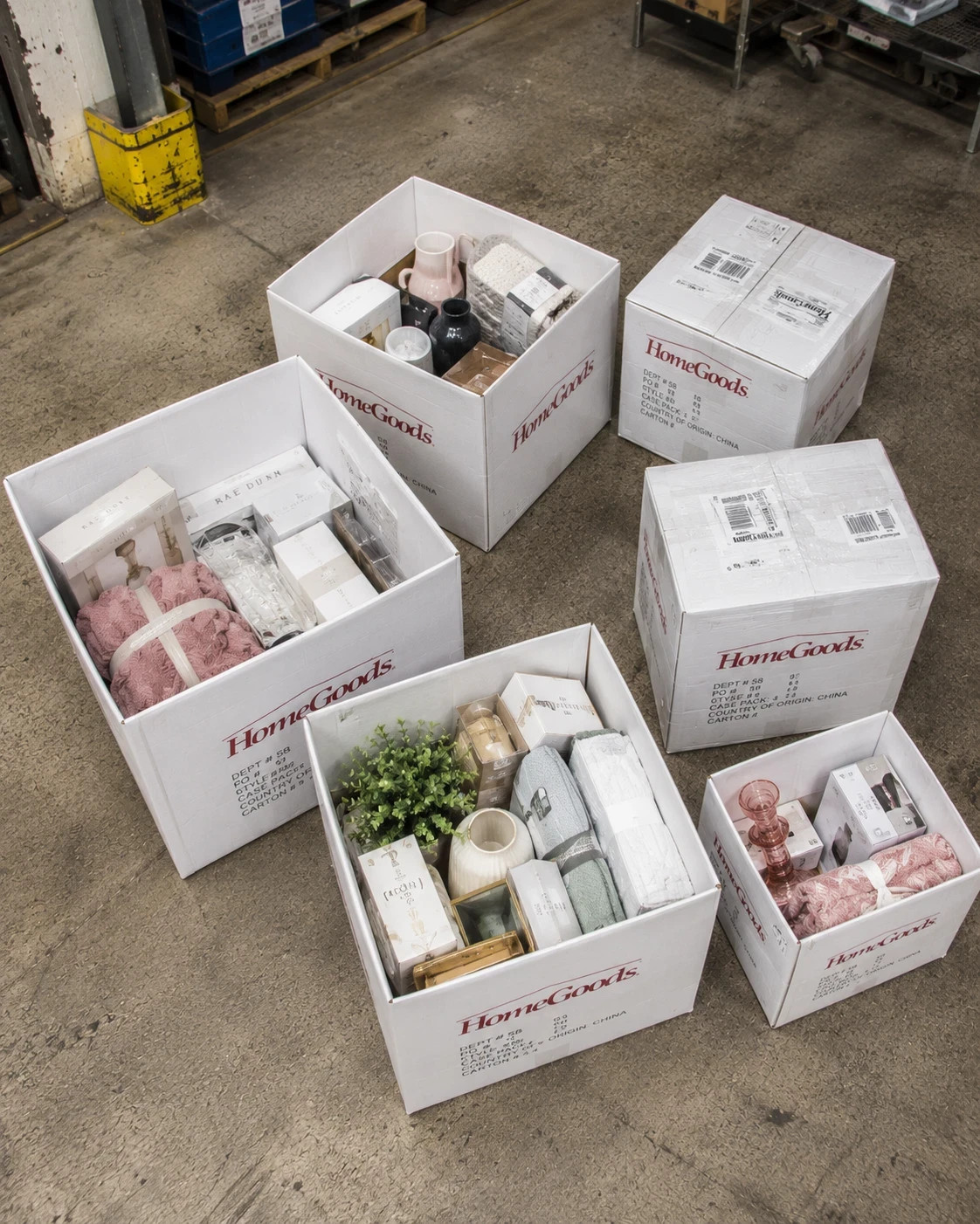 Top Value Amazon Returns Merchandise with Home and Kitchen Product Mix