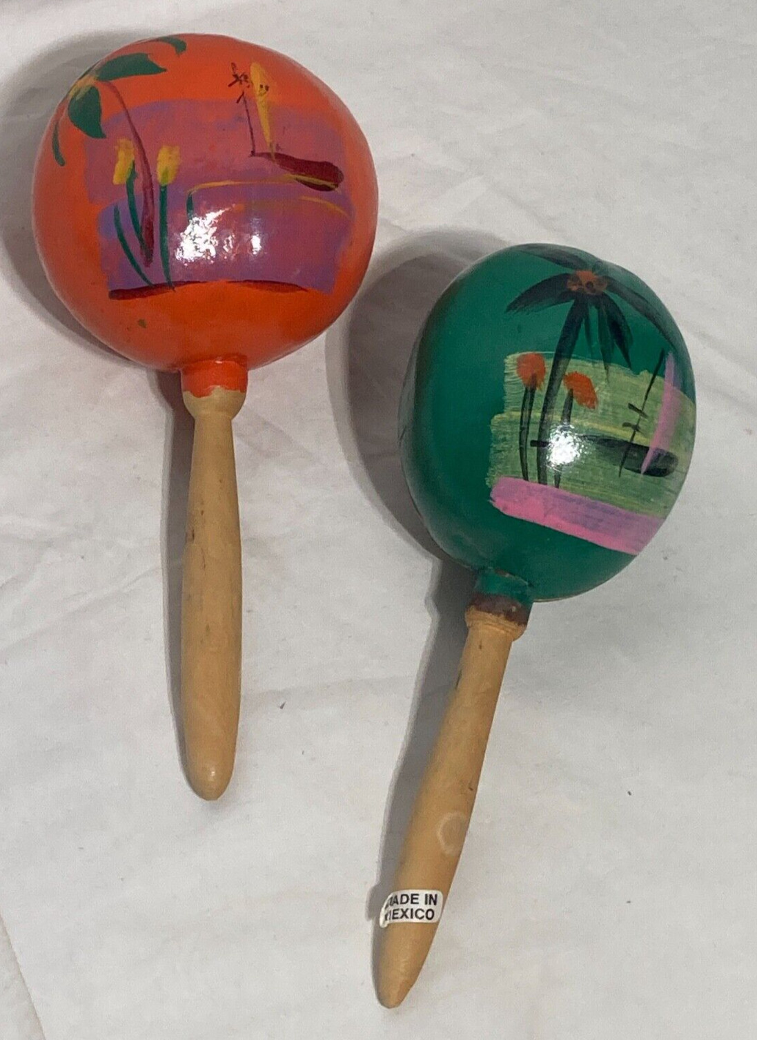 Vntg Maracas Wooden Hand Shaker Instrument Green Orange. Lot of 2. Mexico