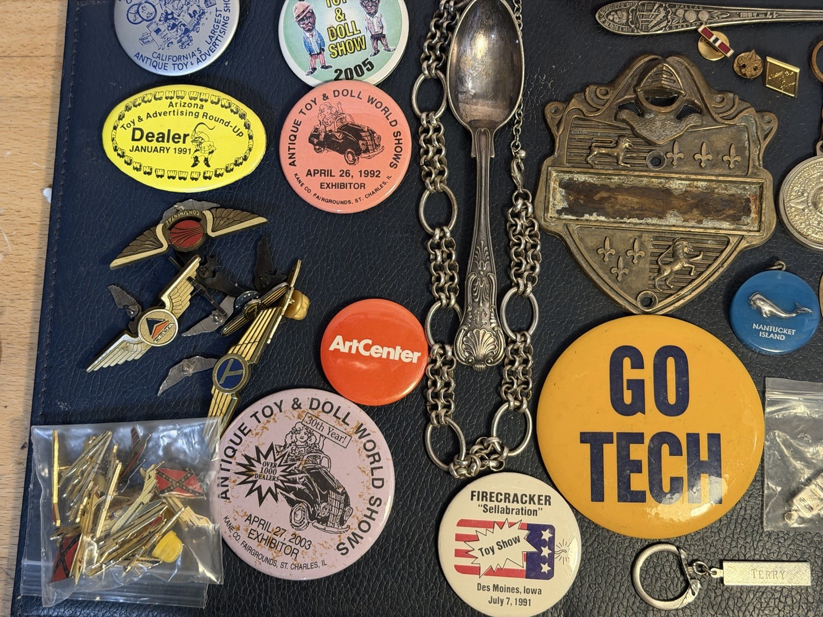 VTG Junk Drawer Lot Miscellaneous Collectibles & Treasures Tokens Keychain Pins