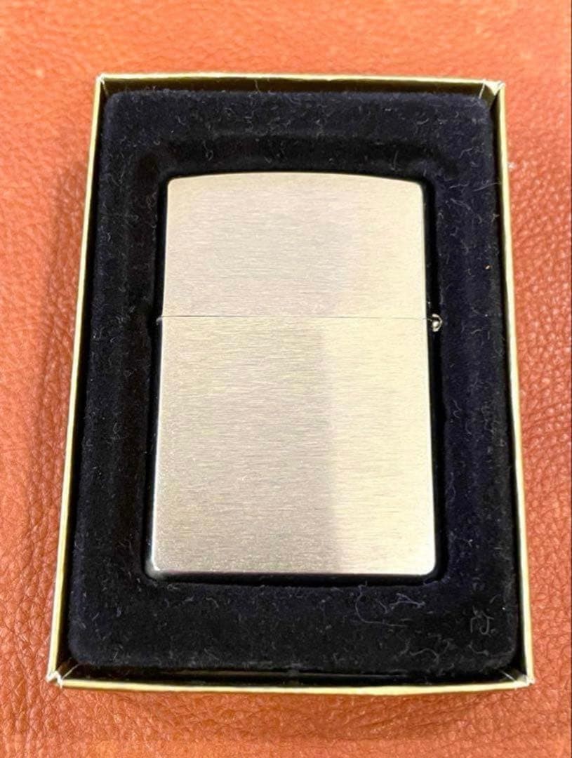 Zippo The Beatles Ringo Starr Bass Drum First Edition Made in 2002 Unused