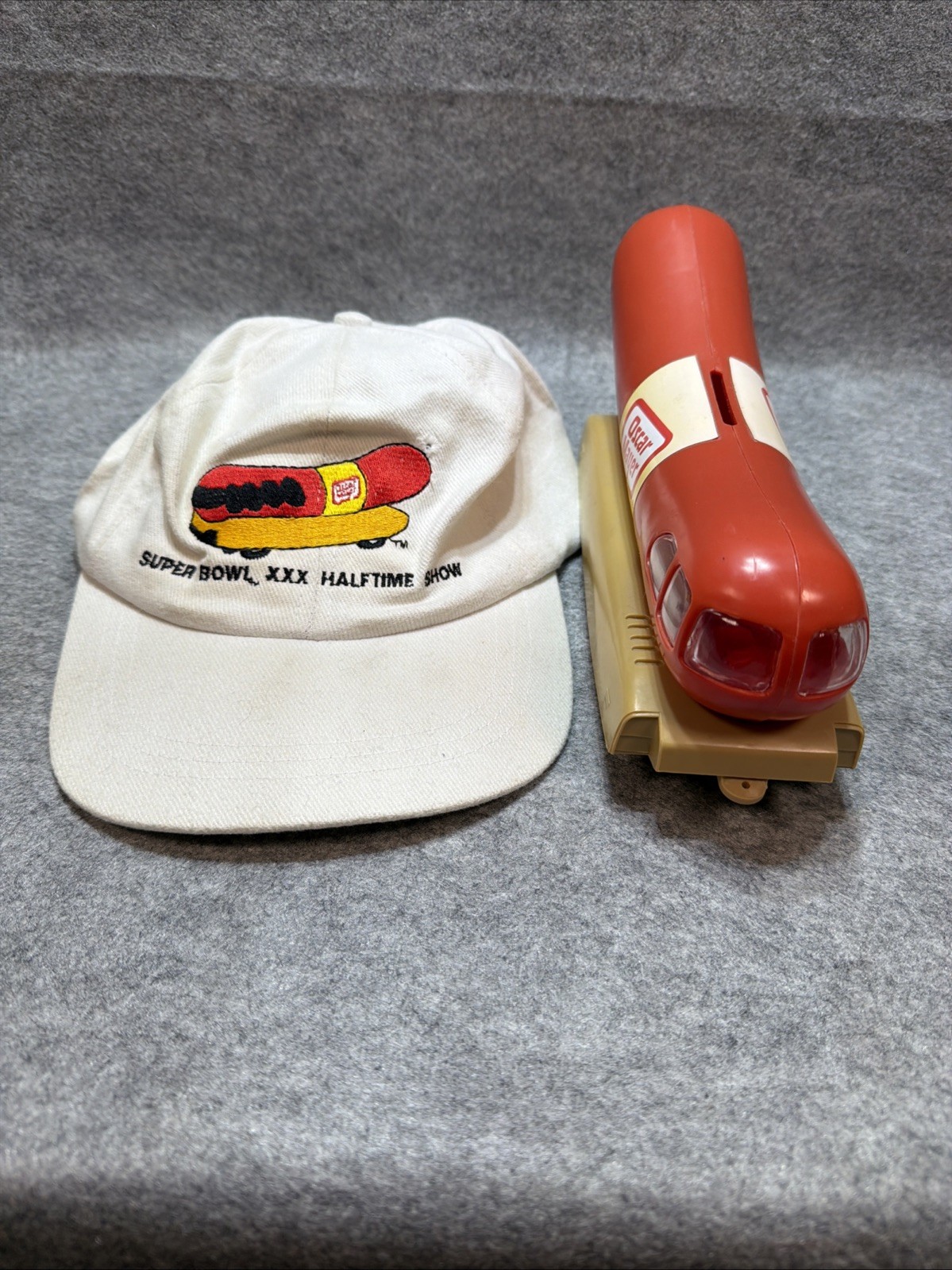 Lot – Super Bowl XXX Hat & Oscar Mayer Wienermobile Hot Dog 10” Piggy Bank 1993