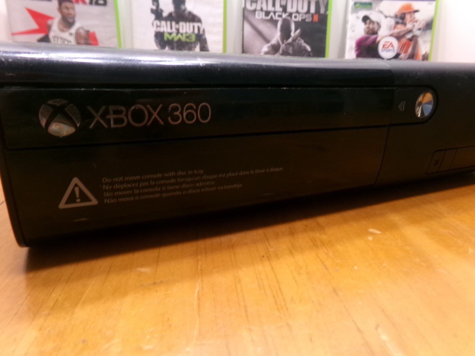XBOX 360 BLACK VERSION + CONTROLLER & 4 COOL GAMES NONE TESTED GREAT FOR PARTS