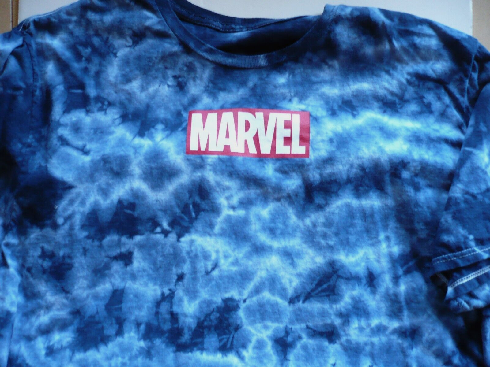 MARVEL, TIE DYE Blue White Tie-Die, T-Shirt Adult XL X-Large Short Sleeve