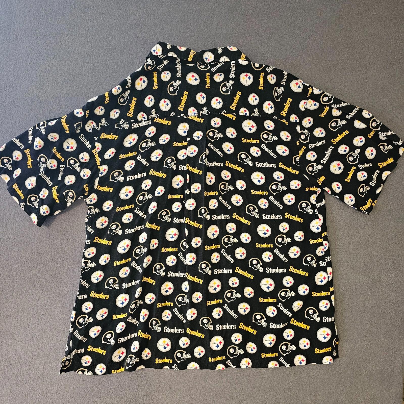 Reebok Pittsburgh Steelers NFL Men’s M Short Sleeve Button Up Colorful Football