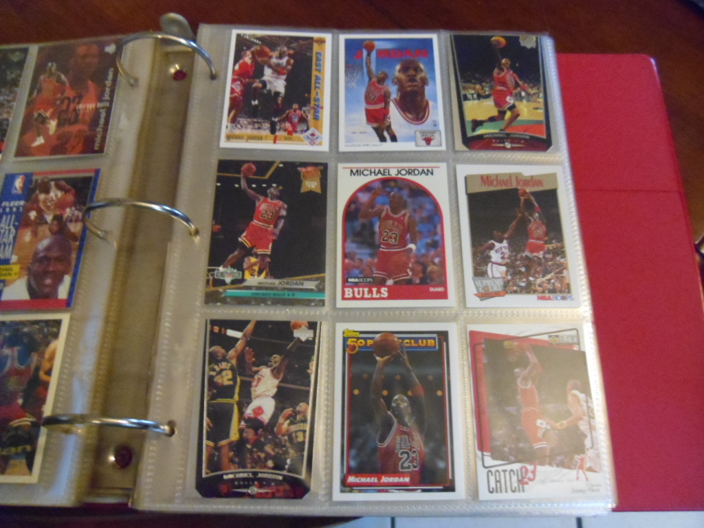 Medium USPS Box Filled With Sportscards! Unopened Packs, Vintage, FREE Mantle!