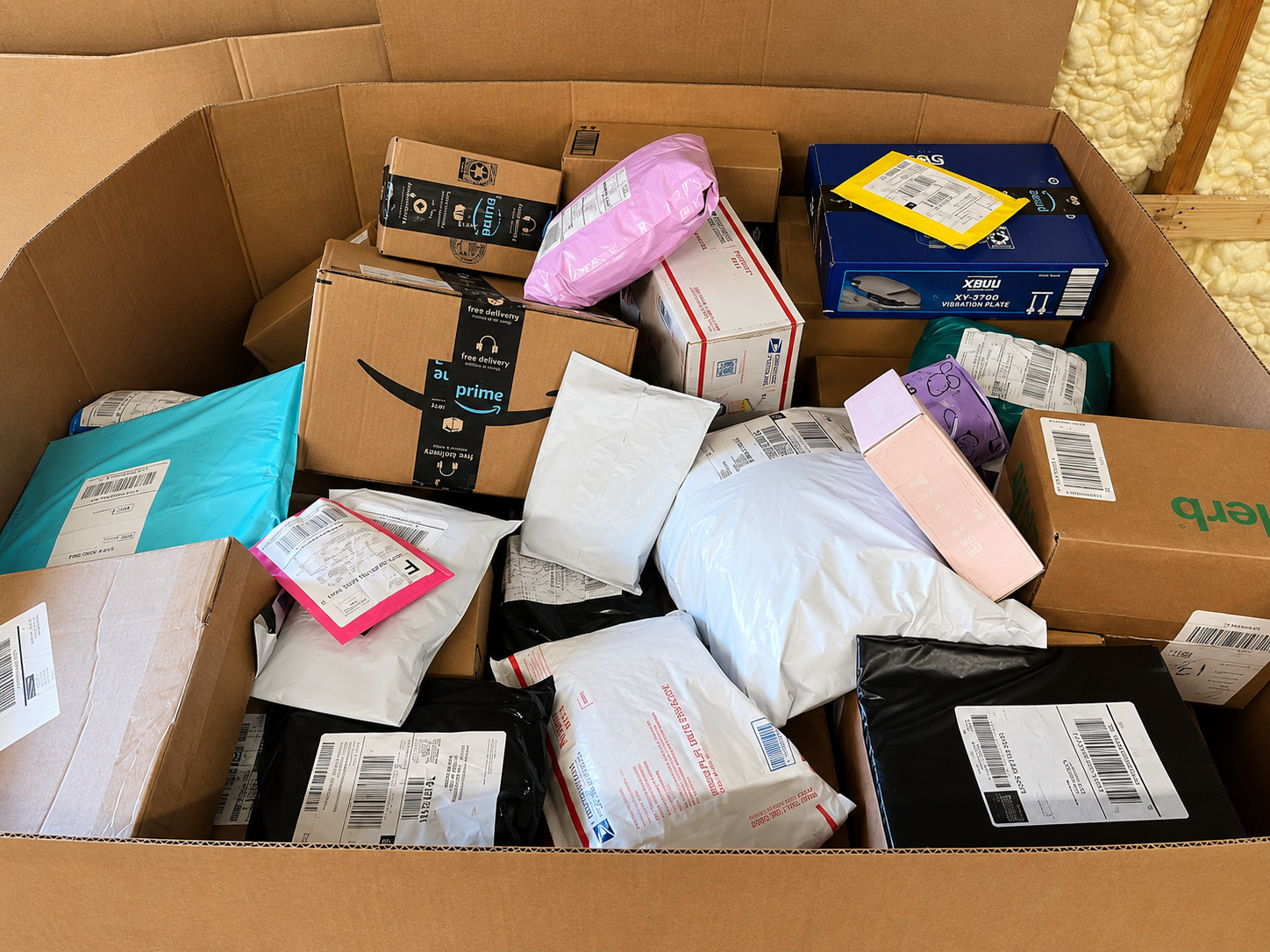 High-Value USA Reseller Assorted Box – Gadgets & Mixed Electronics Lot