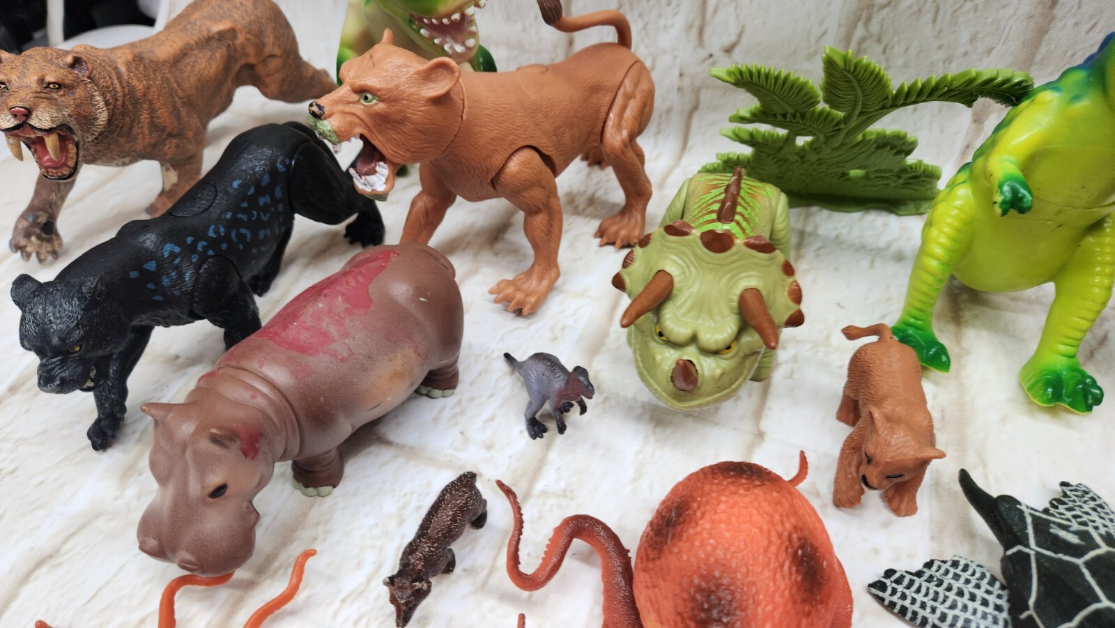 Junk Drawer Animal & Dinosaur Toy Lot of 19 + Plastic & Rubber Figures